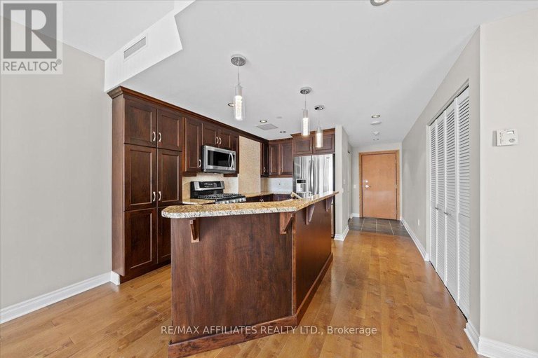 28900710/1003-90-george-street/lower-townbyward-market/ottawa/ontario/K1N0A8_8