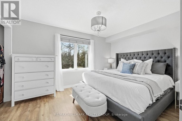 29578405/128-songbird-private/westcliffe-estates/ottawa/ontario/K2H0A2_16