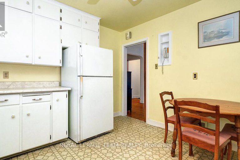 29605517/1107-falaise-road/borden-farmstewart-farmcarleton-heightsparkwood-hills/ottawa/ontario/K2E6R1_14