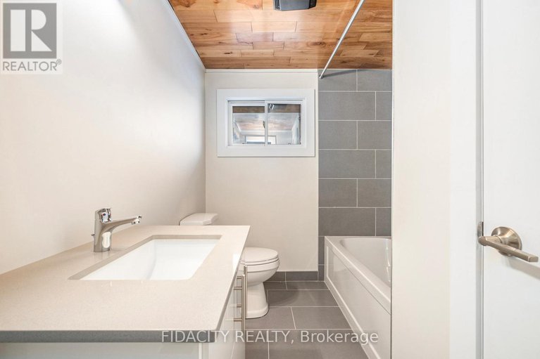 28516012/1030-maitland-avenue/braemar-park/ottawa/ontario/K2C2B6_23