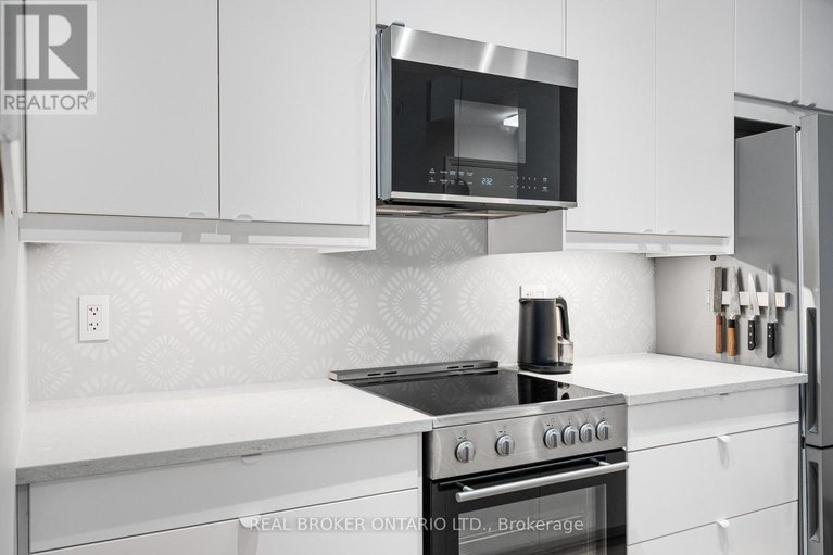 29617501/810-235-kent-street/ottawa-centre/ottawa/ontario/K2P1Z9_16