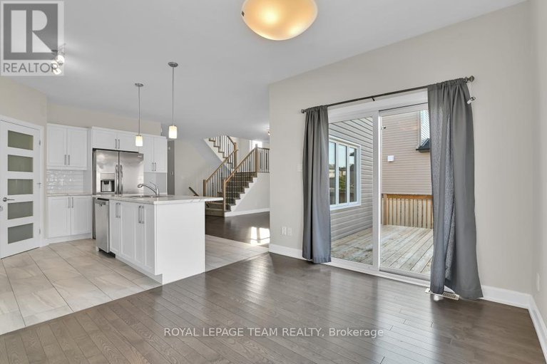 28851206/69-duncanville-street/village-of-russell/russell/ontario/K4R0E9_16
