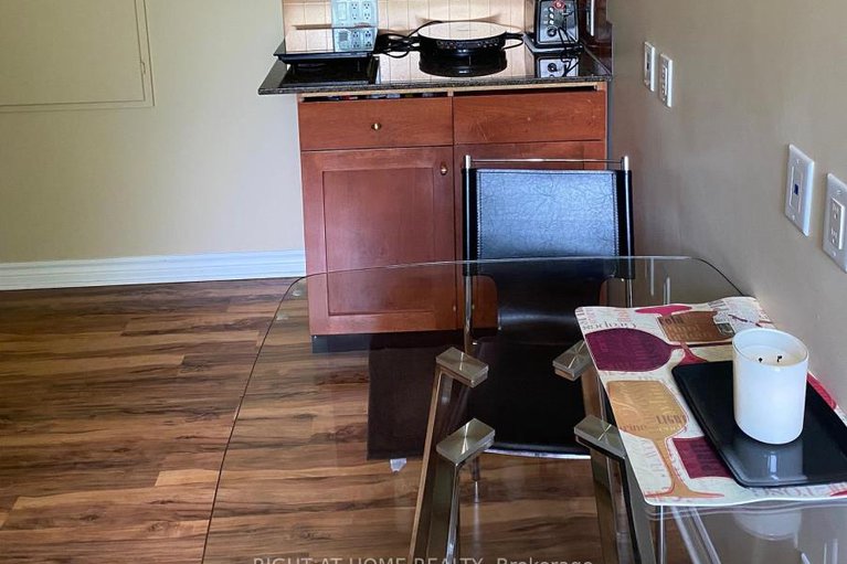 28184853/1271-field-street/bel-air-park/ottawa/ontario/K2C2P9_44