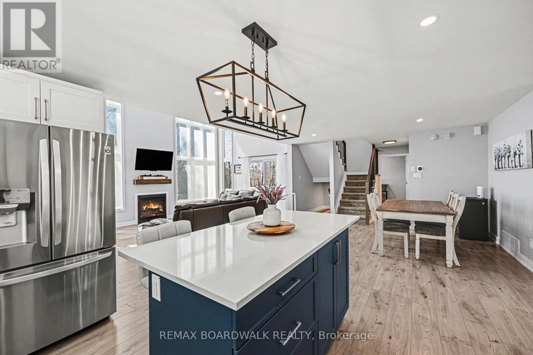 29647826/160-hybrid-street/embrun/russell/ontario/K0A1W0_9