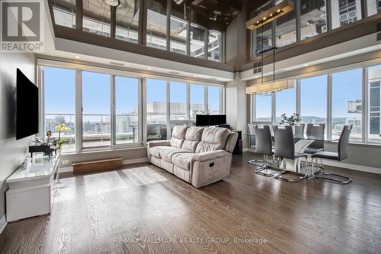 29214718/2706-195-besserer-street/sandy-hill/ottawa/ontario/K1N7J6_3