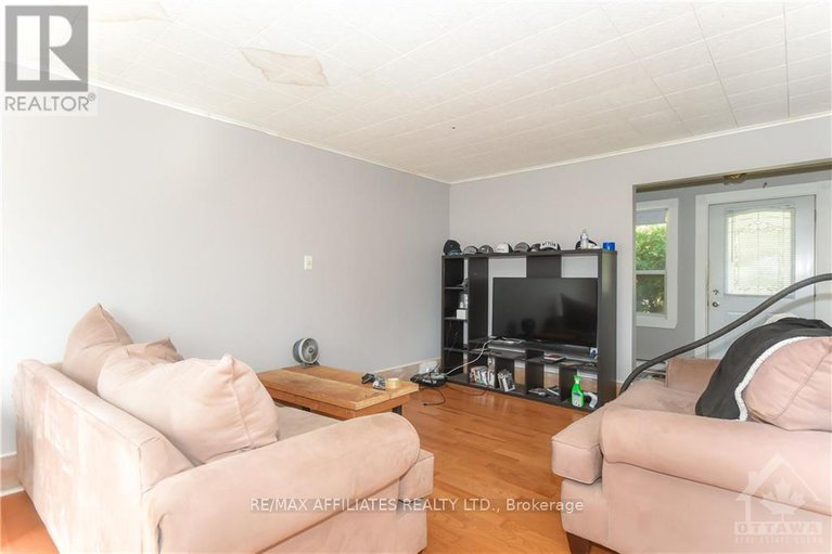 27595829/1860-greys-creek-road/greely/greely/ontario/K4P1H7_26