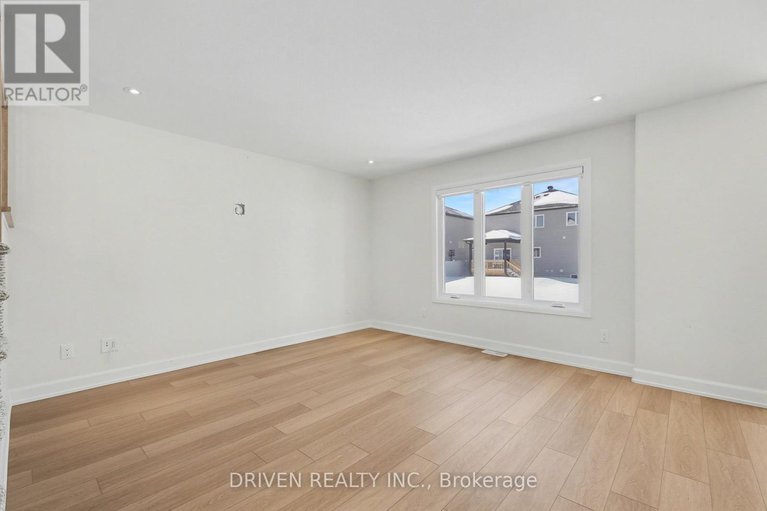 29363942/429-aurora-street/russell-twp/russell/ontario/K4R0L3_8