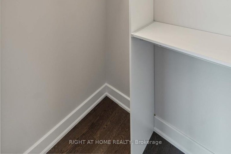 29248505/632-moonflower-crescent-w/blossom-parkkemp-parkfindlay-creek/ottawa/ontario/K1T0X8_22