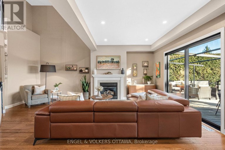 29666801/32-barcham-crescent/hearts-desire/ottawa/ontario/K2J3Z7_9