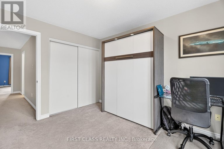 29467468/308-autumnfield-street/emerald-meadowstrailwest/ottawa/ontario/K2M0J4_26