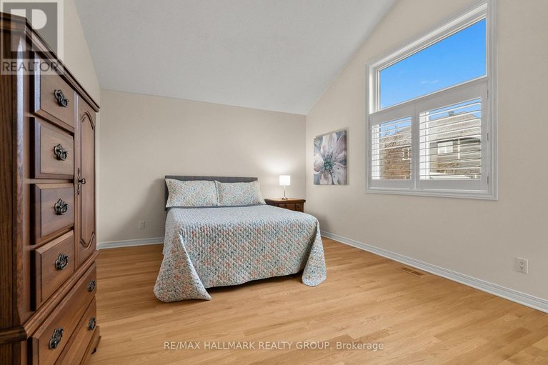 29606024/38-north-harrow-drive/longfields/ottawa/ontario/K2J4V7_18