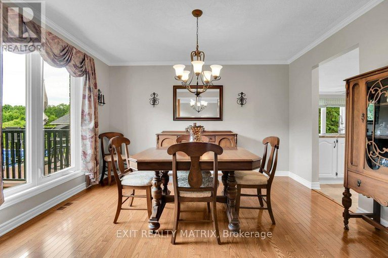 28473522/842-apple-lane/cumberland-ridge/ottawa/ontario/K4C1C1_6
