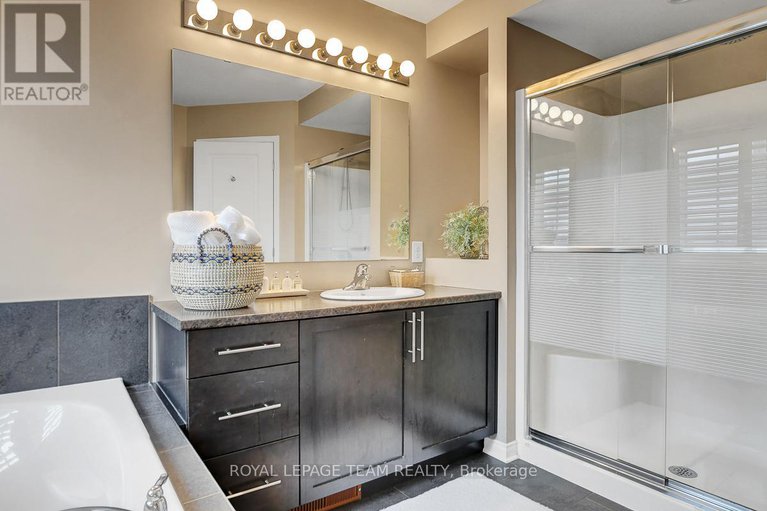 28289132/183-patriot-place/emerald-meadowstrailwest/ottawa/ontario/K2M0B9_25