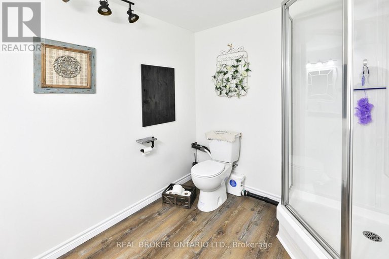 27986802/8-benjamin-lane/north-grenville-twp-kemptville-east/north-grenville/ontario/K0G1J0_23
