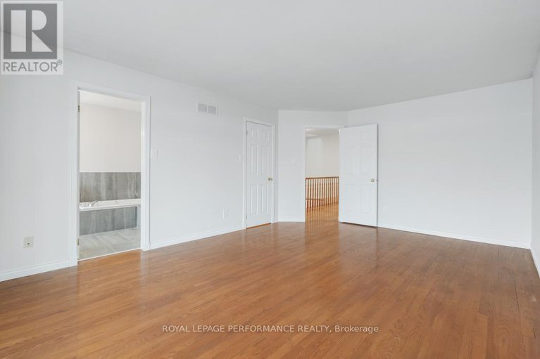 29096024/41-saddle-crescent/hunt-club-park/ottawa/ontario/K1G5L4_22