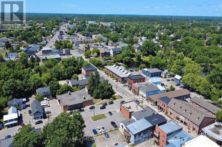 28596627/128-126-128-prescott-street/kemptville/north-grenville/ontario/K0G1J0_9