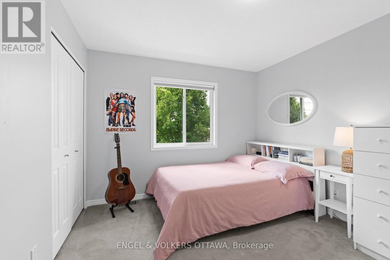 28648158/804-covehead-crescent/riverside-southgloucester-glen/ottawa/ontario/K1V1M3_27
