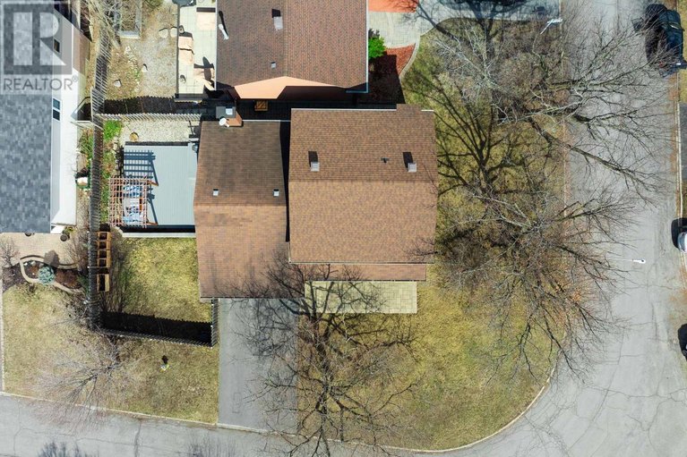 29601665/21-pattermead-crescent/hunt-clubwestern-community/ottawa/ontario/K1V0A1_35