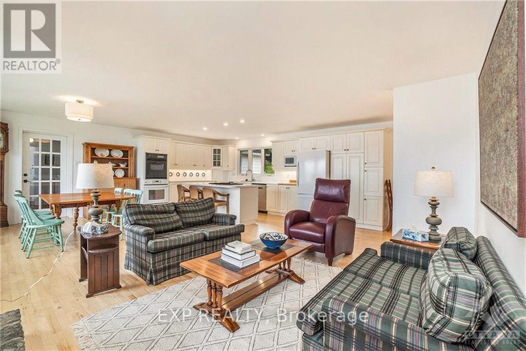 27506370/350-berry-side-road/rural-kanata/ottawa/ontario/K0A1T0_8