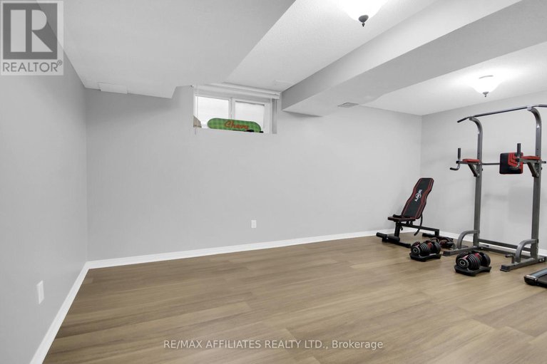28860482/74-markland-crescent/barrhaven-east/ottawa/ontario/K2G5Z6_31
