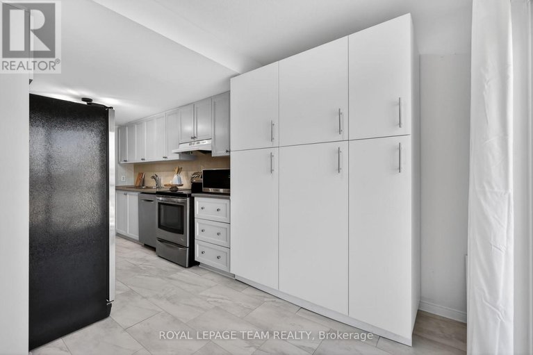 29668383/13-424-hillsboro-private/emerald-meadowstrailwest/ottawa/ontario/K2M3A8_15