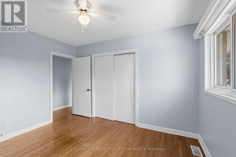 28793444/1788-ernest-avenue/mckellar-heights/ottawa/ontario/K2A1M1_30