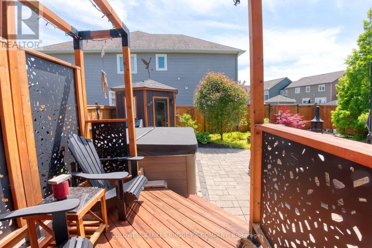 28619246/454-creekview-way/blossom-parkkemp-parkfindlay-creek/ottawa/ontario/K1T0J5_24