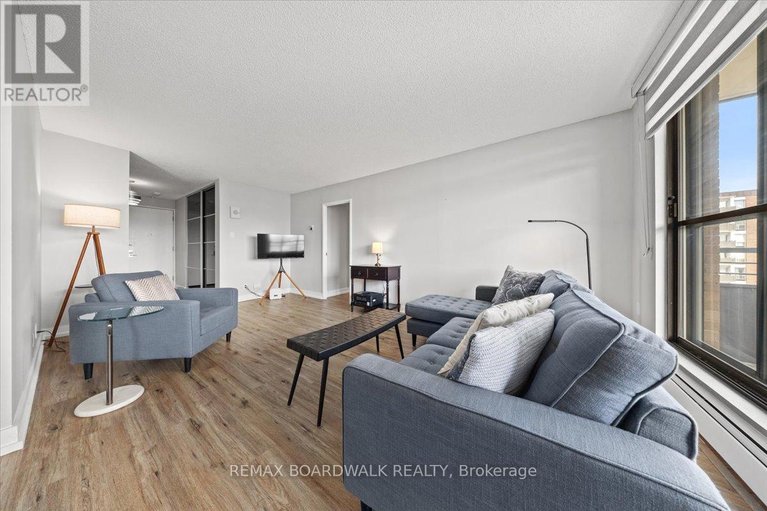 29565539/804-505-st-laurent-boulevard/viscount-alexander-park/ottawa/ontario/K1K3X4_18
