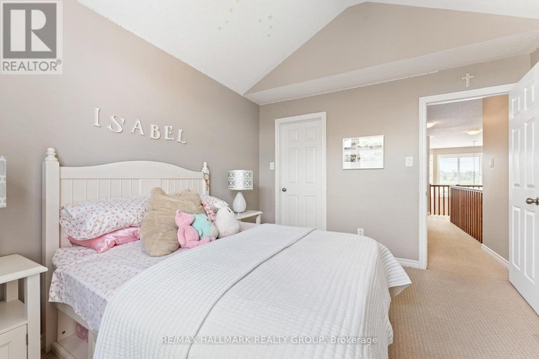 28460424/182-felicity-crescent/mer-bleuebradley-estatesanderson-park/ottawa/ontario/K1W0C2_32
