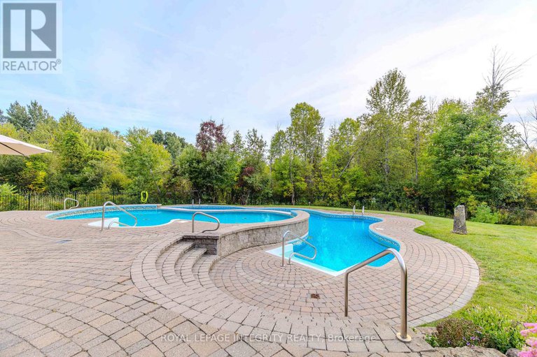 28879207/5884-earlscourt-crescent/manotick-east-to-manotick-station/ottawa/ontario/K4M1K2_48
