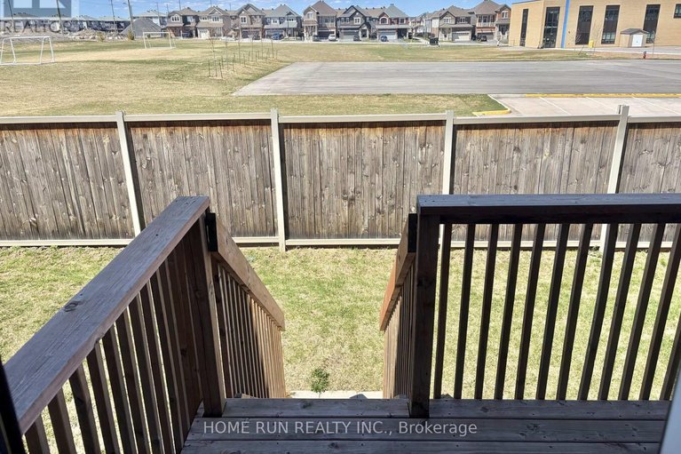 29658905/111-teelin-circle/half-moon-bay/ottawa/ontario/K2C3H2_16