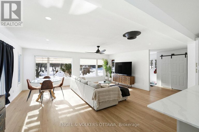 29565912/14120-county-road-13/north-stormont-finch-twp/north-stormont/ontario/K0A1R0_8