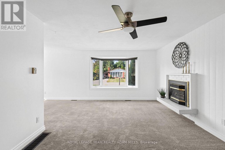 28867899/3-domus-crescent/lynwood-village/ottawa/ontario/K2H6A3_6