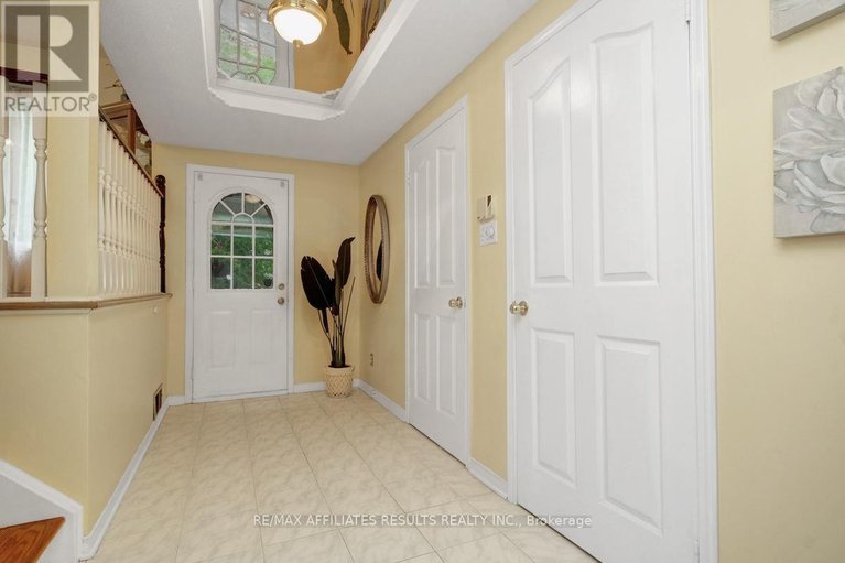28656485/2-wedgewood-crescent/blackburn-hamlet/ottawa/ontario/K1B4B4_4