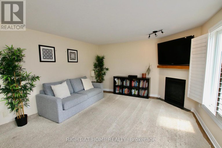28860498/1c-97-mill-street/village-of-russell/russell/ontario/K4R1B8_7