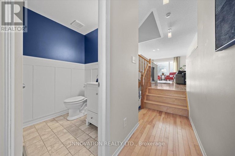 29394657/4-sheppards-glen-avenue/emerald-meadowstrailwest/ottawa/ontario/K2M2M7_4