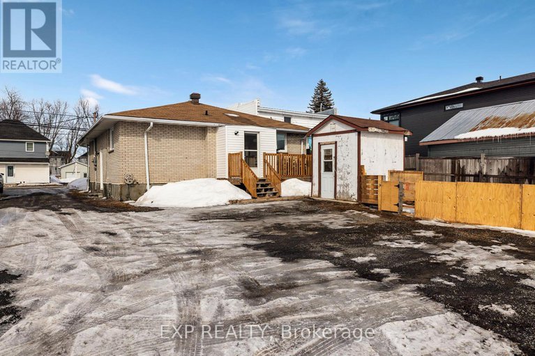 29436487/1052-notre-dame-street/embrun/russell/ontario/K0A1W1_28