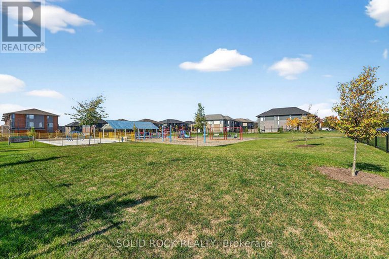 28928502/520-ozawa-private/cfb-rockcliffe-and-area/ottawa/ontario/K1K4Z8_42
