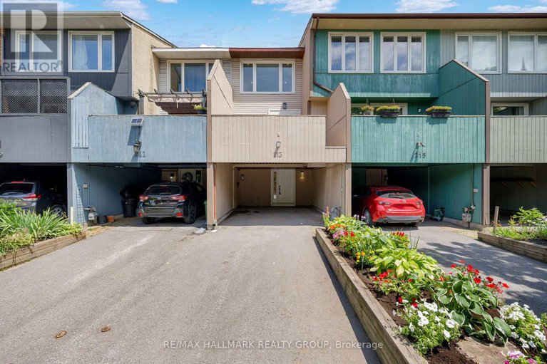 28594235/213-booth-street/west-centre-town/ottawa/ontario/K1R7V4_1
