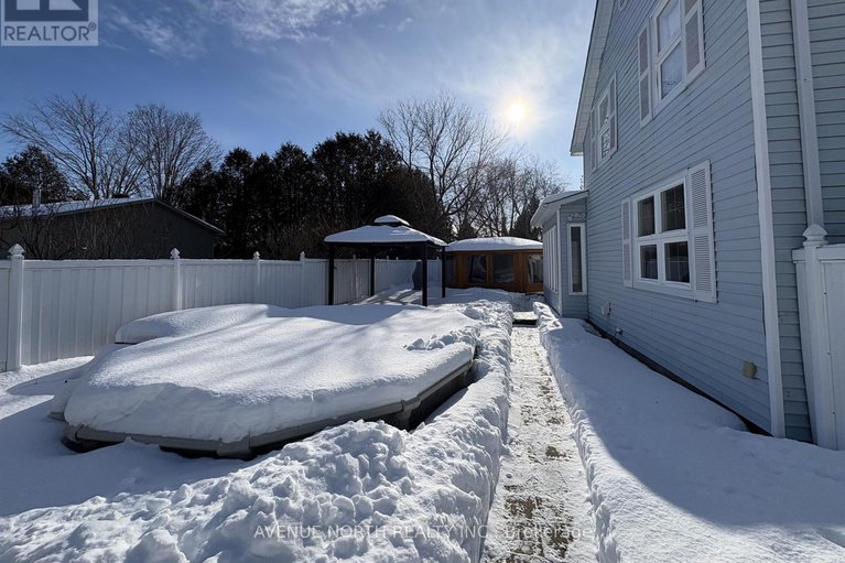 29286379/21-pilon-street/embrun/russell/ontario/K0A1W0_30