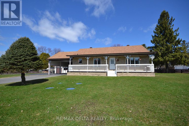 27844348/8254-county-road-17-road/clarencerockland-twp/clarence-rockland/ontario/K4K1K7_1