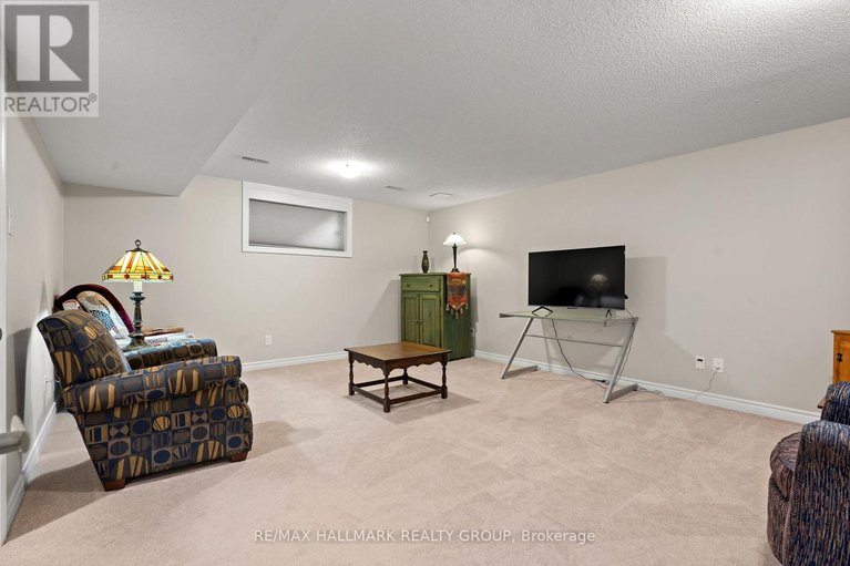 29413279/321-hepatica-way/avalon-west/ottawa/ontario/K4A0Y9_28