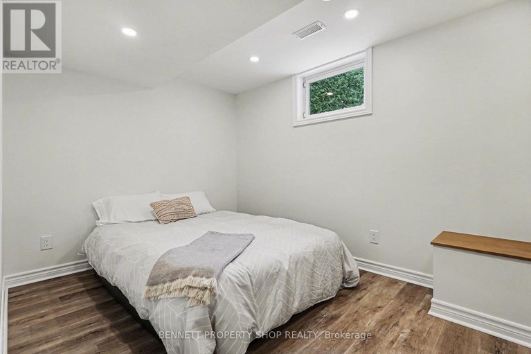 29404240/216-macdougall-street/village-of-russell/russell/ontario/K4R1A5_25