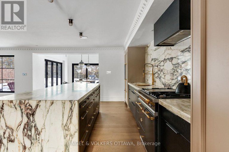 28092121/1041-brandywine-court/manotick-long-island-nicholls-island/ottawa/ontario/K4M1J2_10