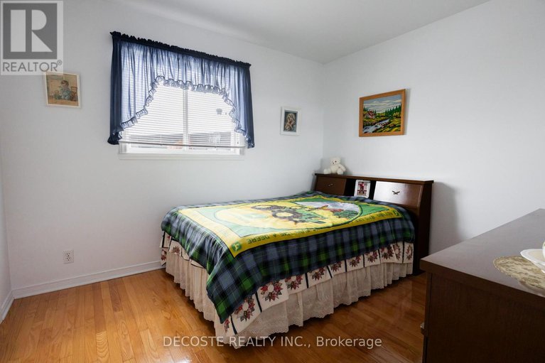 29406829/35-sandfield-avenue-n/alexandria/north-glengarry/ontario/K0C1A0_15