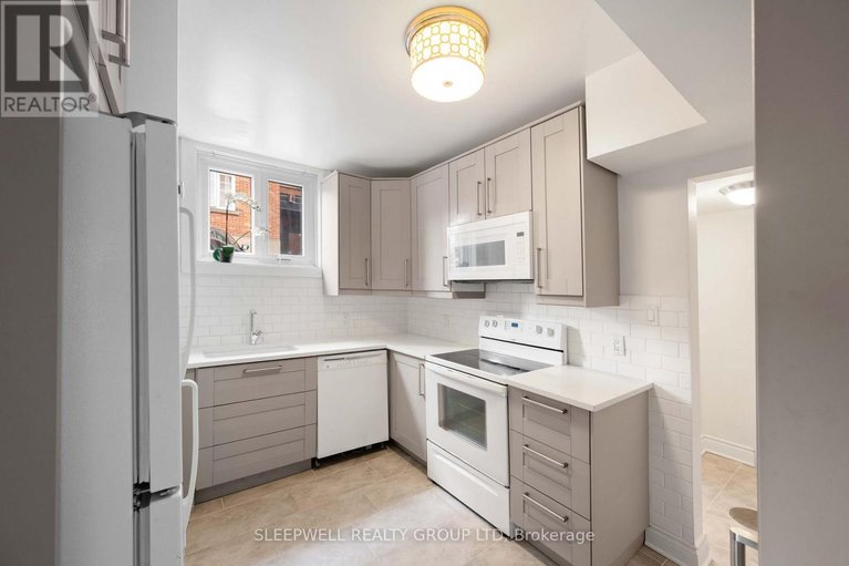 29674699/1a-180-augusta-street/sandy-hill/ottawa/ontario/K1N8C1_13