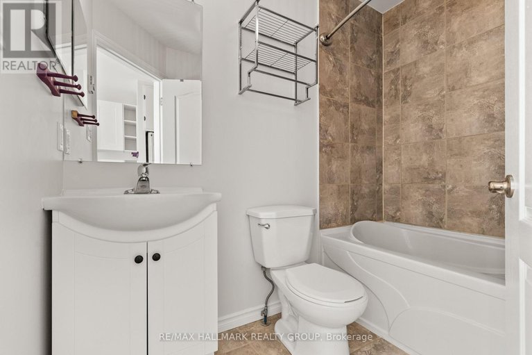 29048191/26-ettrick-crescent/pheasant-run/ottawa/ontario/K2J1G1_23