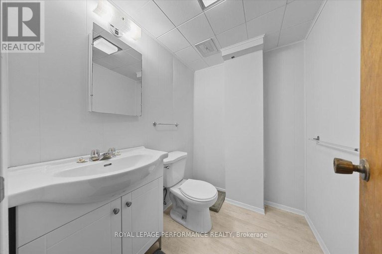 29083781/234-knox-crescent/riverview-park/ottawa/ontario/K1G0K8_34