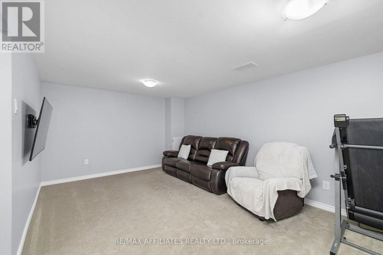 29175531/910-borland-drive/chatelaine-village/ottawa/ontario/K1E1X6_37