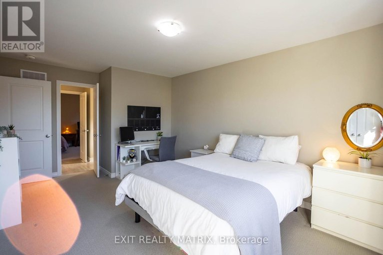 29373646/573-strasbourg-street/embrun/russell/ontario/K0A1W0_25